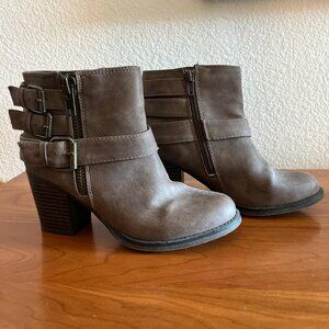 Madden Girl Taupe Booties Women's Size 6
